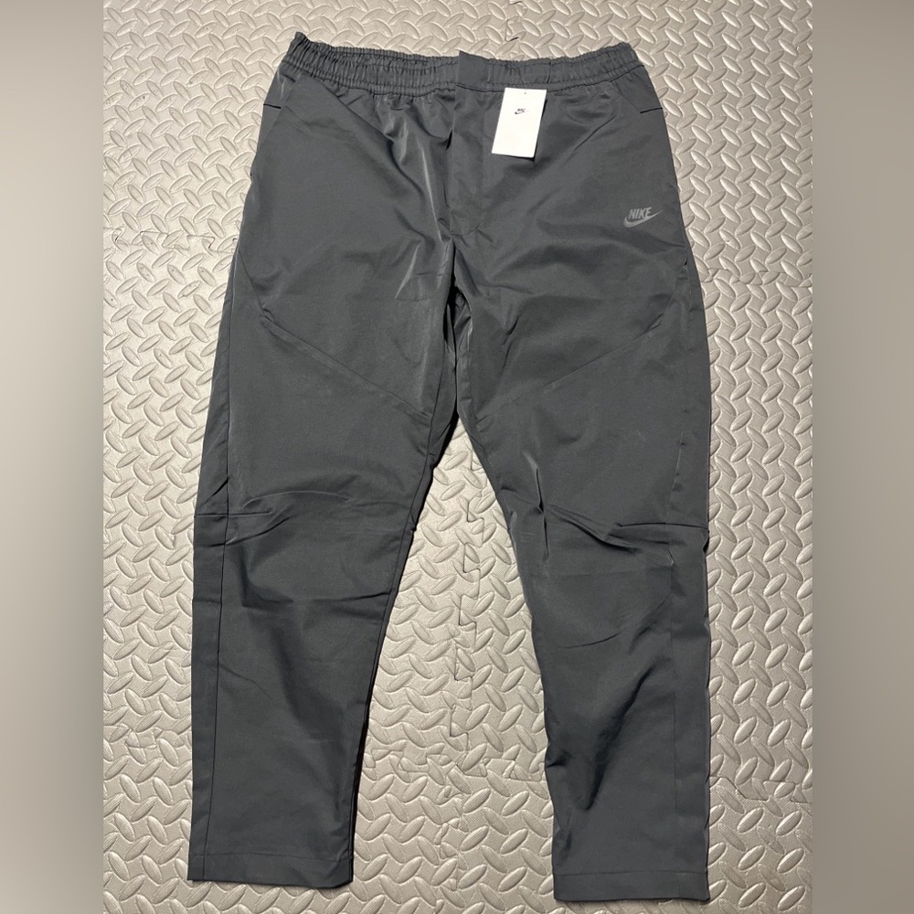 Nike Sportswear Tech Woven Pants Men’s SZ XXL Tapered Black DR9101-010 NEW - Picture 1 of 11
